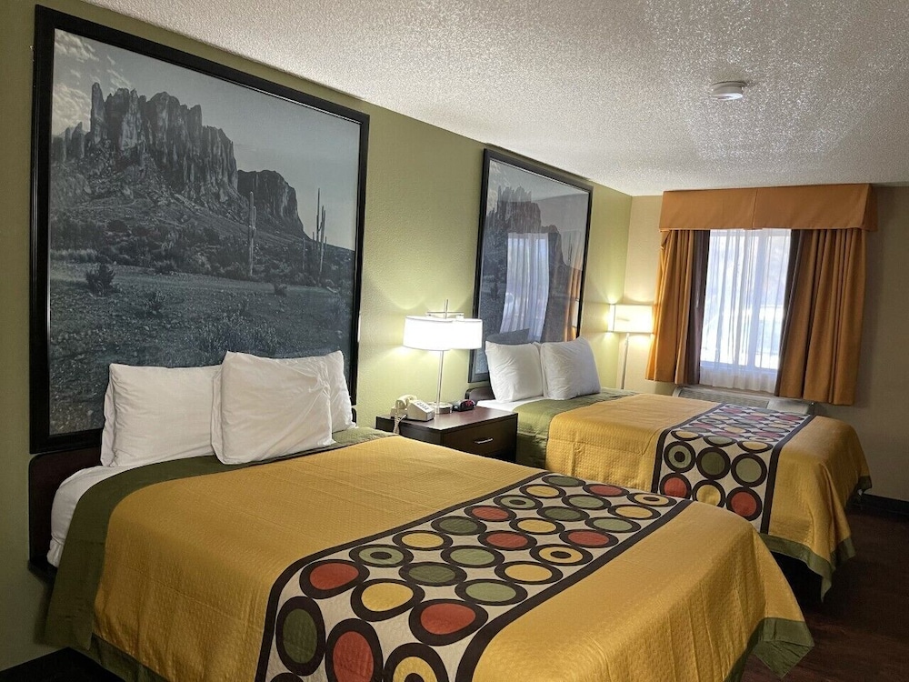 Standard Room, 2 Queen Beds - Photo 3