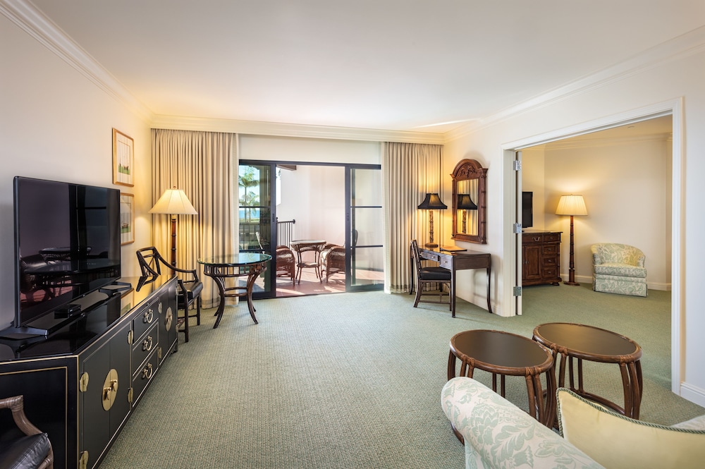 Premium Suite, 1 Bedroom, Balcony, Partial Ocean View - Photo 1