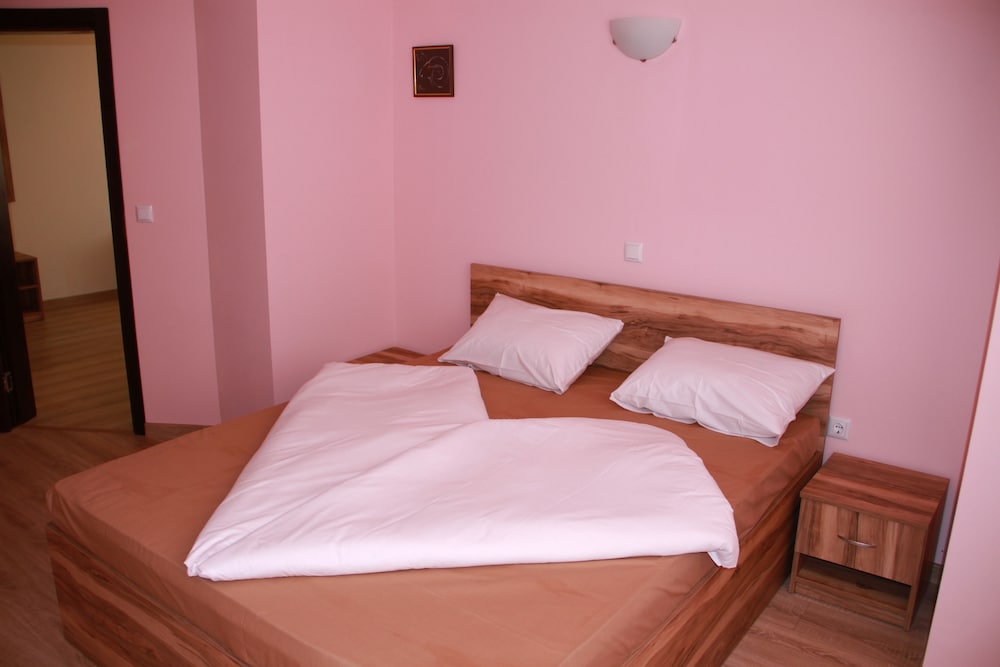 Deluxe Studio Suite, 1 Bedroom, Balcony, Mountain View photo 1