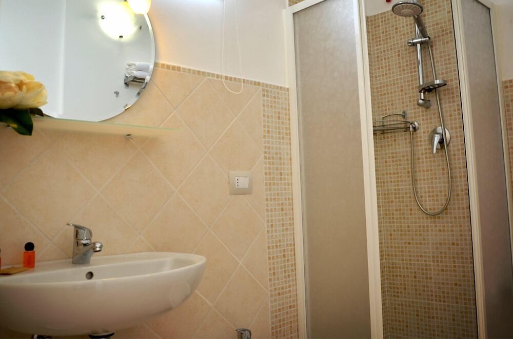 Deluxe Double or Twin Room, 1 Double Bed photo 3