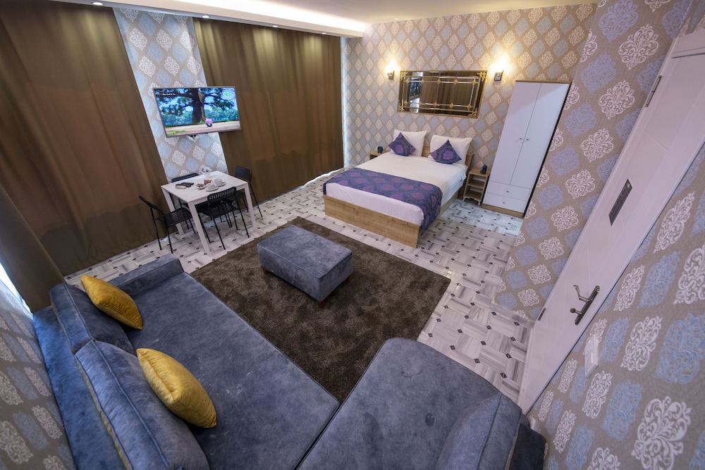 Deluxe Double Room with Balcony and Sea View photo 2
