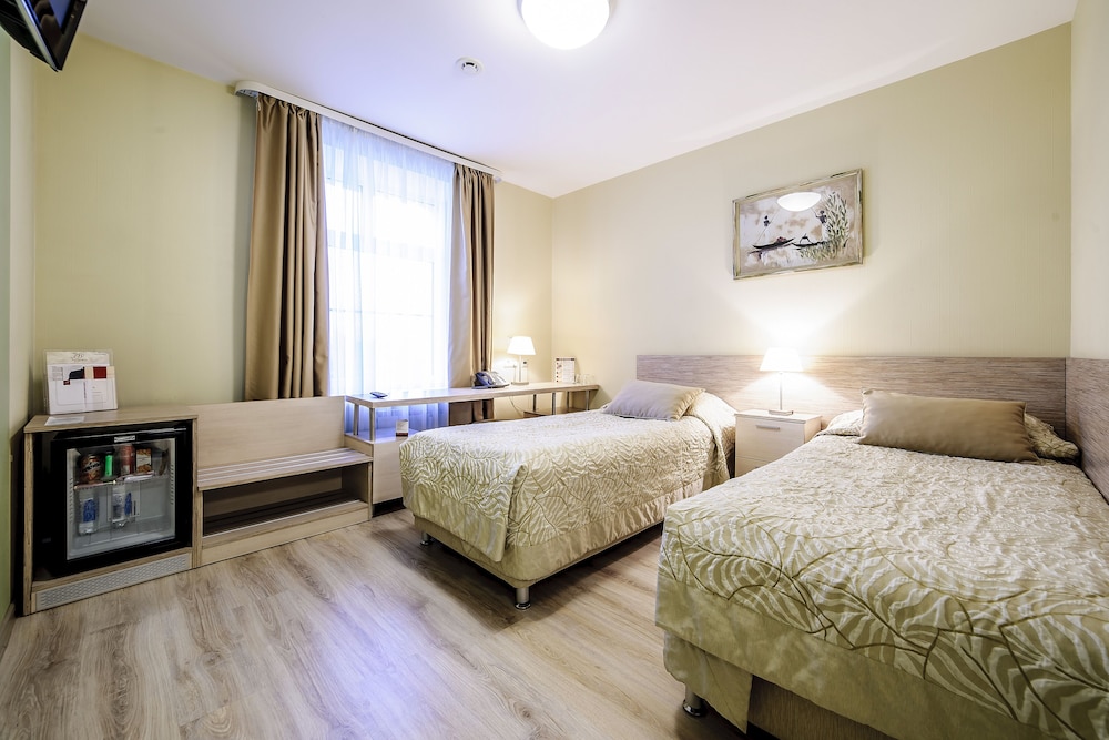 Standard Twin Room photo 3