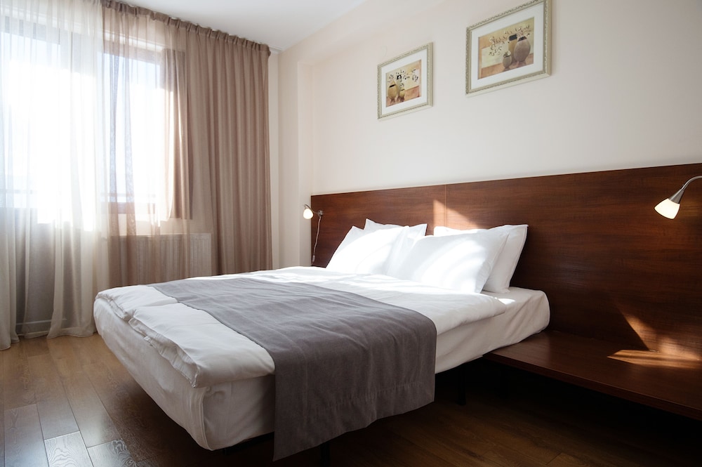 Standard Double or Twin Room, Balcony - Photo 8