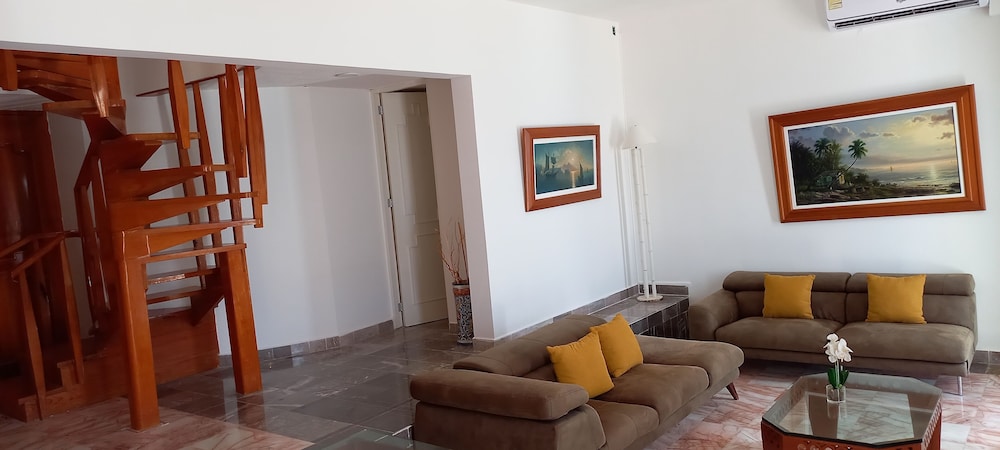 Two Bedroom Ocean View - Photo 11