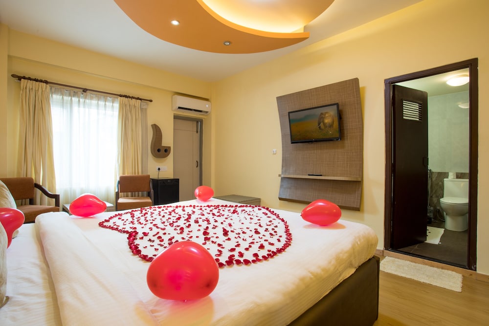 Deluxe Double Room - Photo 12