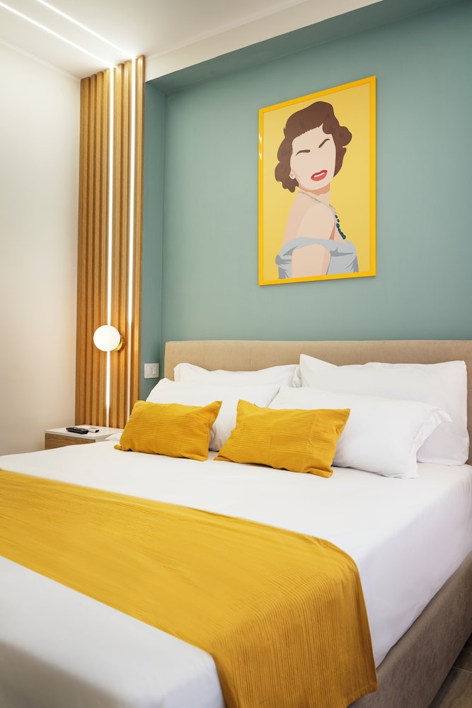 Comfort Room, 1 Queen Bed