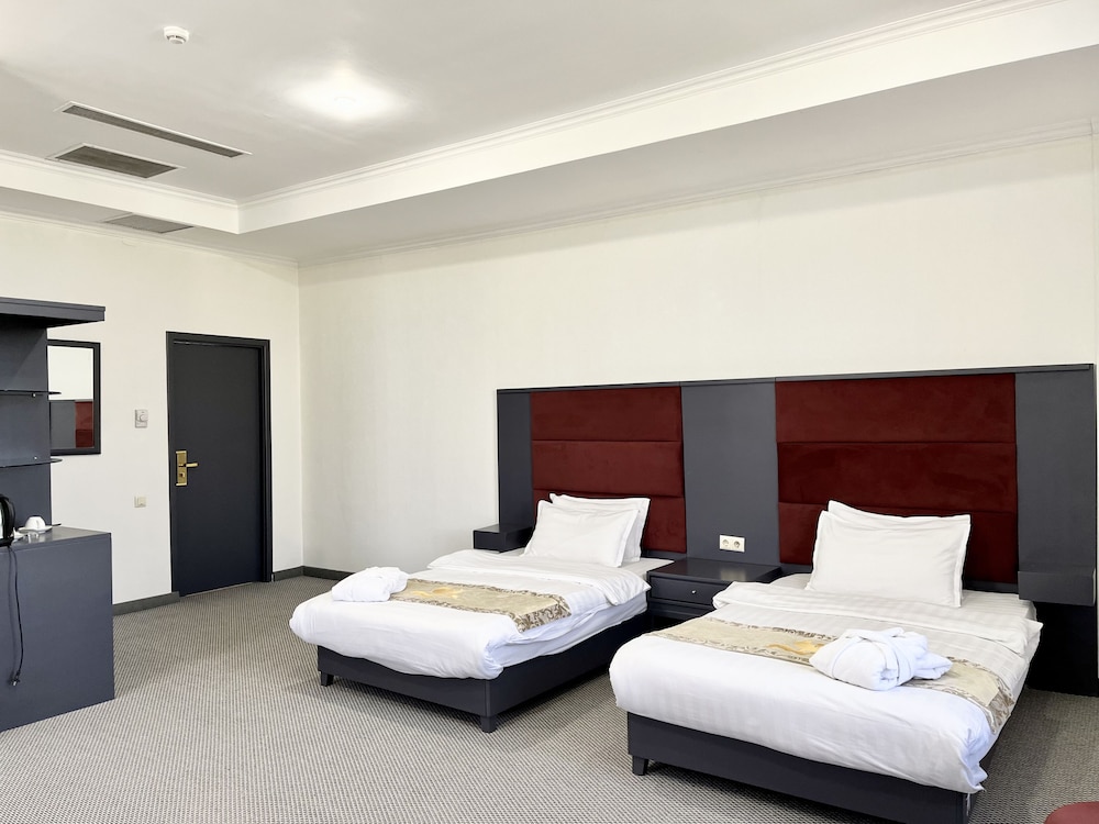 Superior Twin Room photo 3