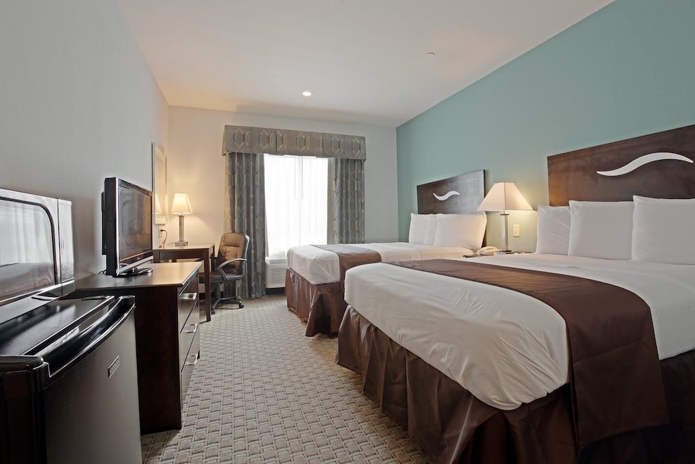 Suite, 1 King Bed, Non Smoking - Photo 1