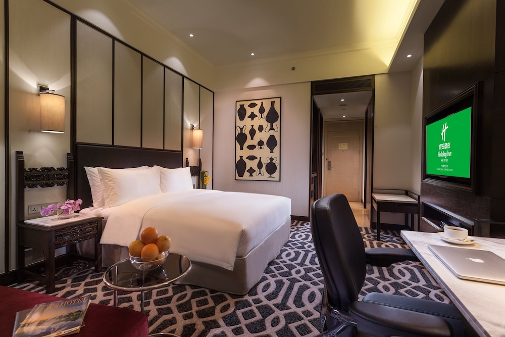 Standard Room, 1 King Bed (High Floor) photo 1