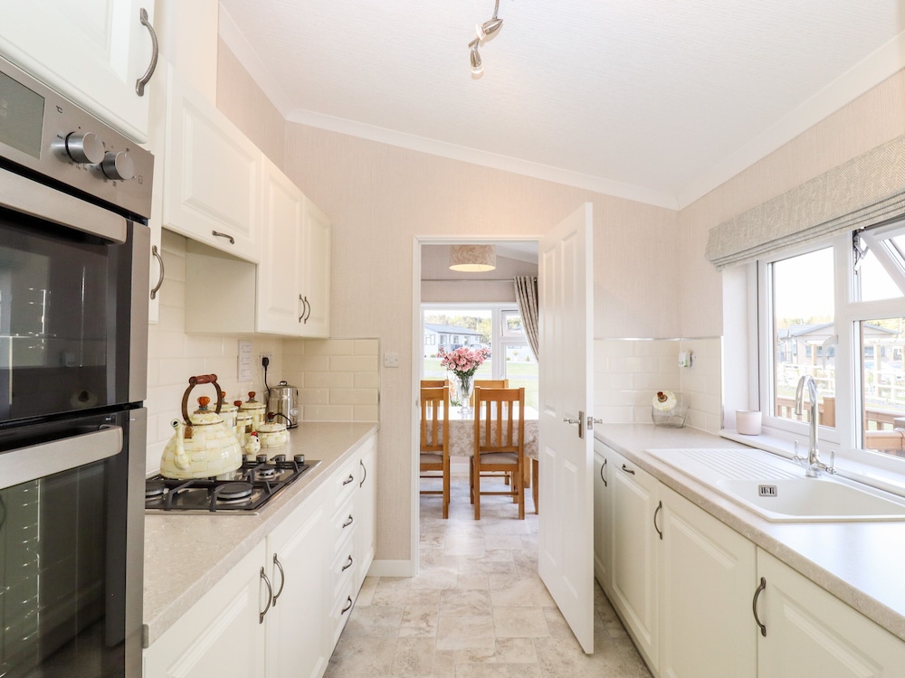 Condo, 3 Bedrooms