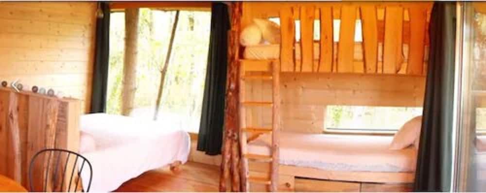 Cabin photo 2