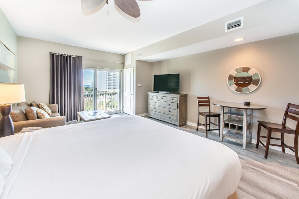Apartment, Multiple Beds (Luau II 6425- Suite Destin-ation) photo 1