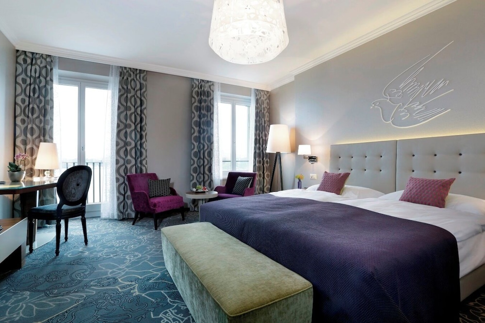 Deluxe Triple Room, Lake View - Photo 8