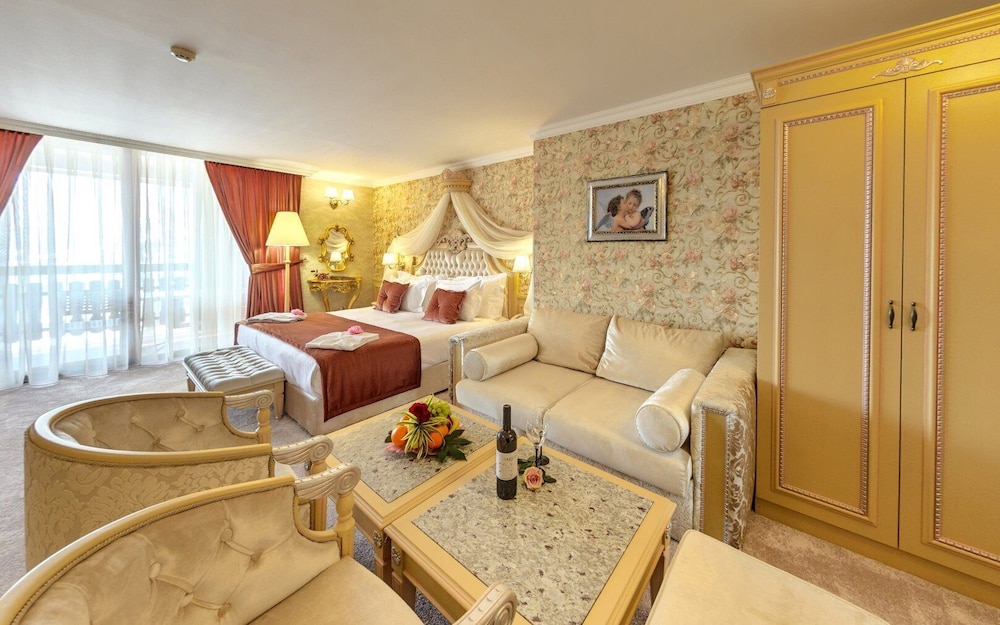 Deluxe Suite, 2 Bedrooms (Jiji) photo 1