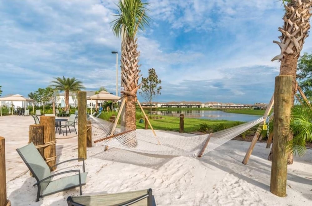 Storey Lake 5bed Private Pool Free Water Park, Kuva 30