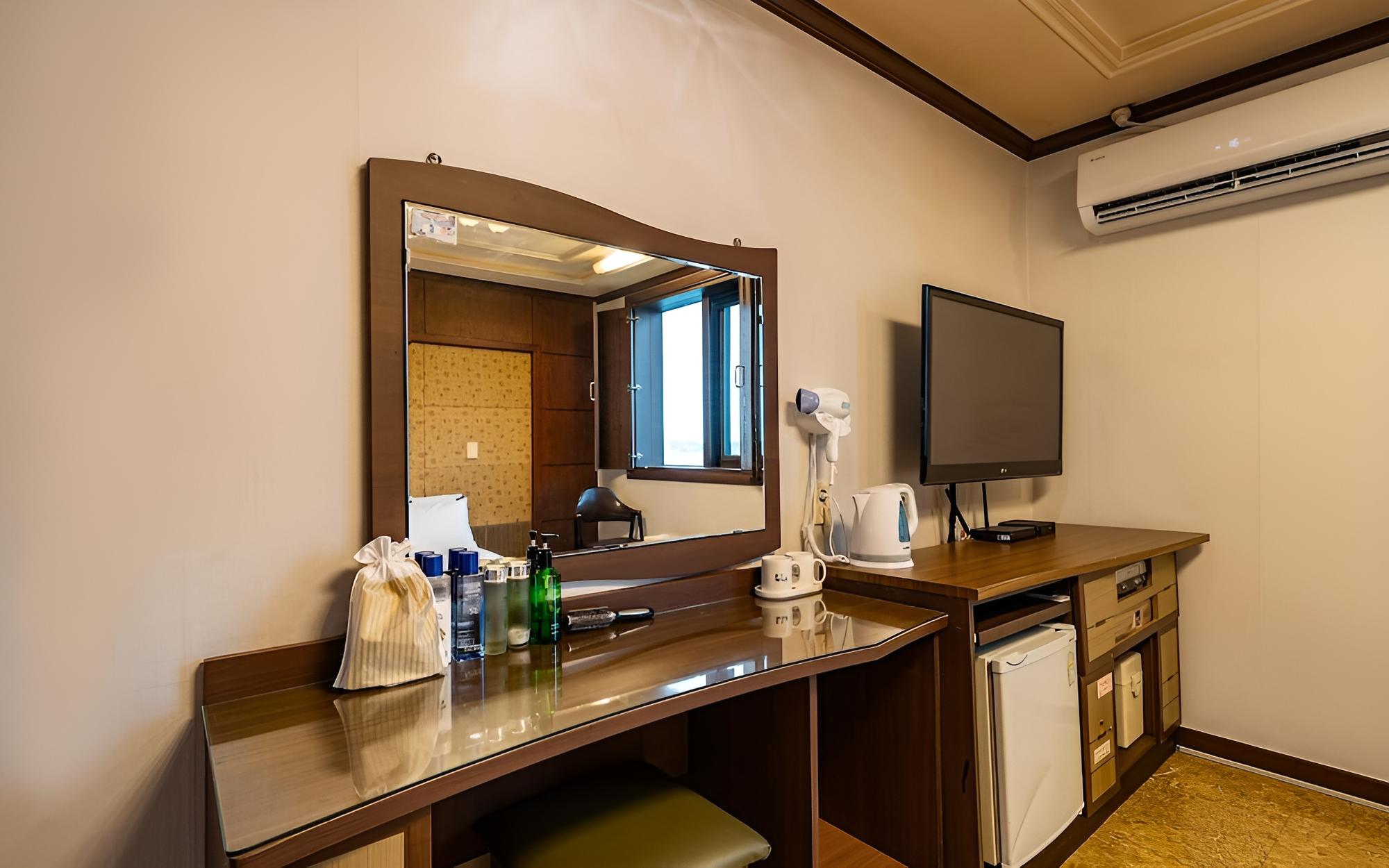 Room (Special Room) - Photo 4