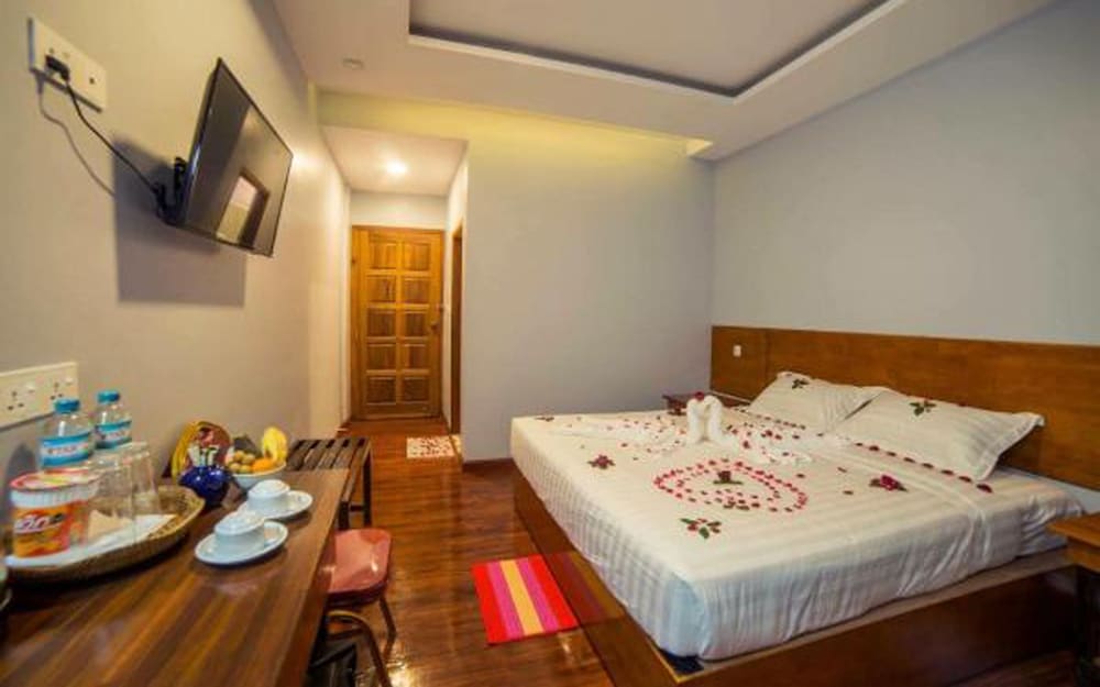 Standard Double or Twin Room, City View photo 2