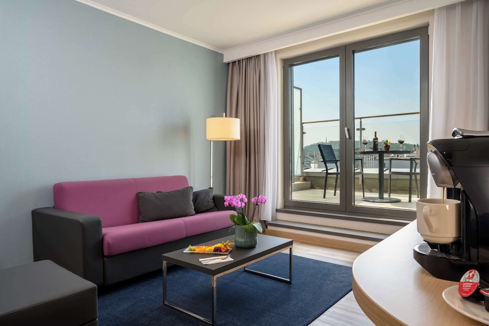 Suite, 1 Bedroom, View (Terrace) thumbnail 5