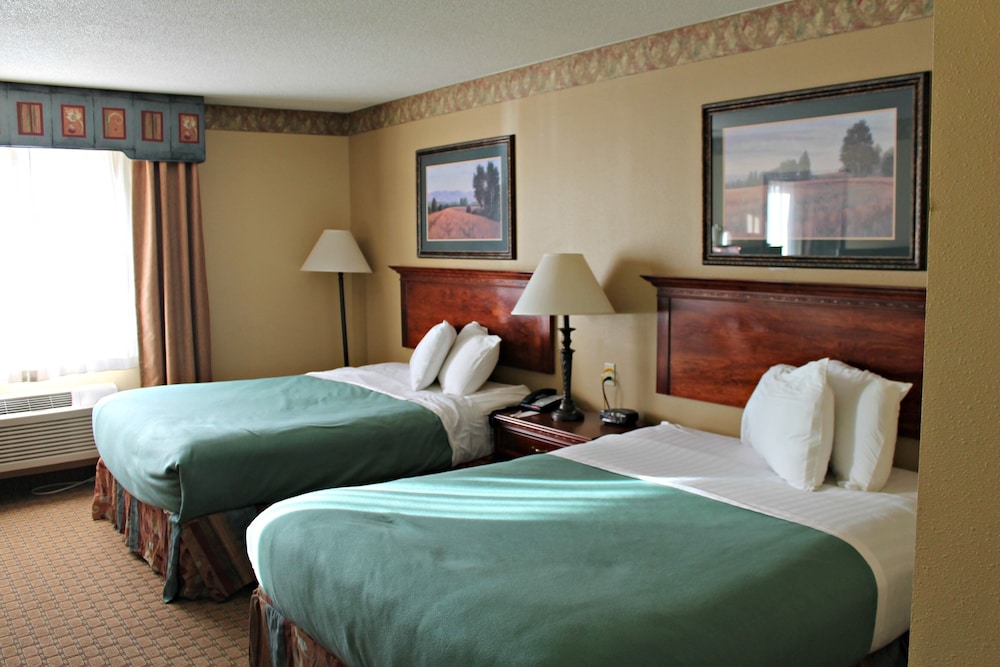 Room, 2 Queen Beds, Non Smoking photo 1