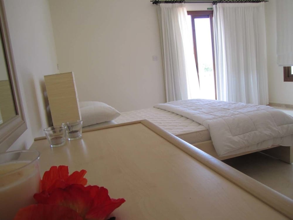 Villa photo 3