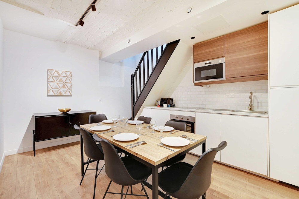 Apartment photo 3