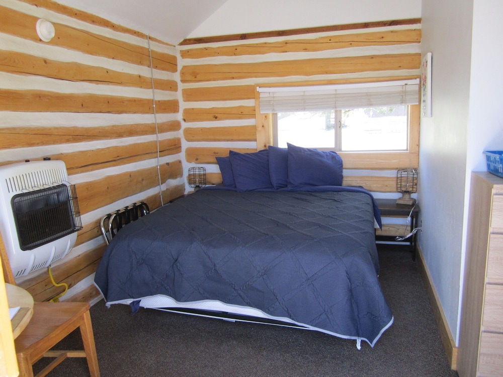 Standard Cabin, 1 Queen Bed photo 1