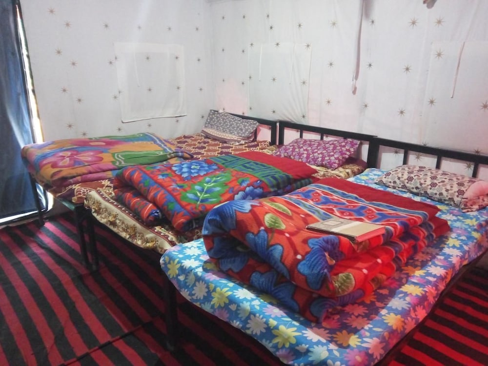 Basic Quadruple Room photo 1