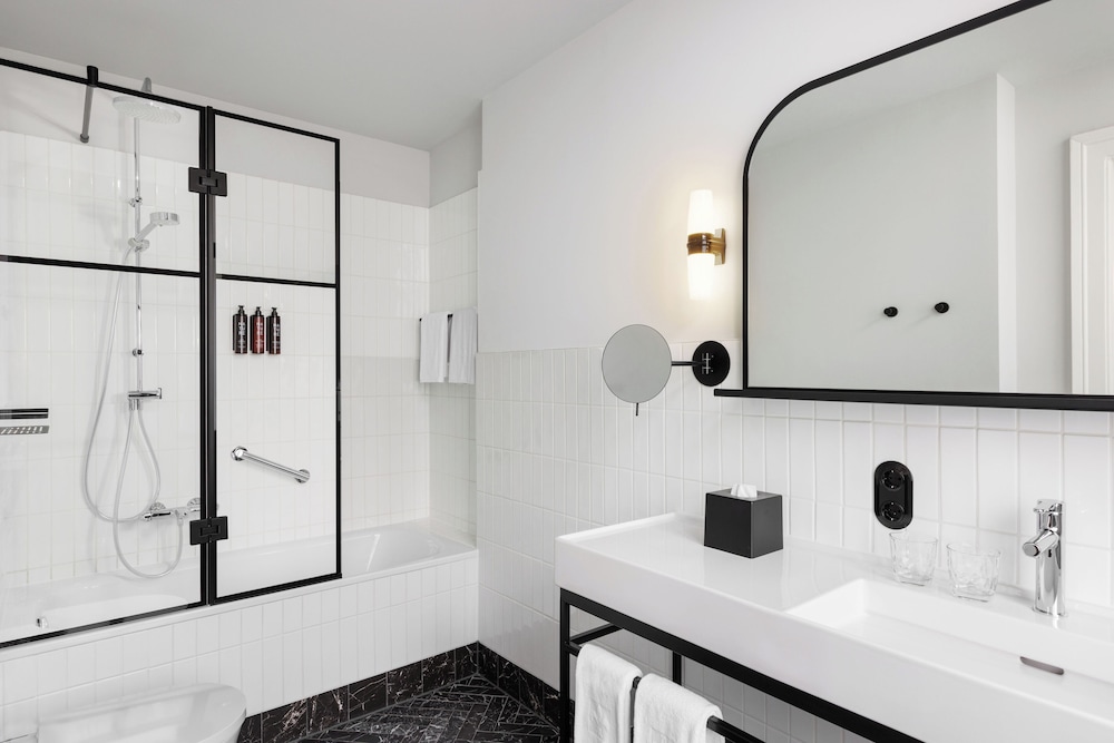 Junior Suite, 1 King Bed