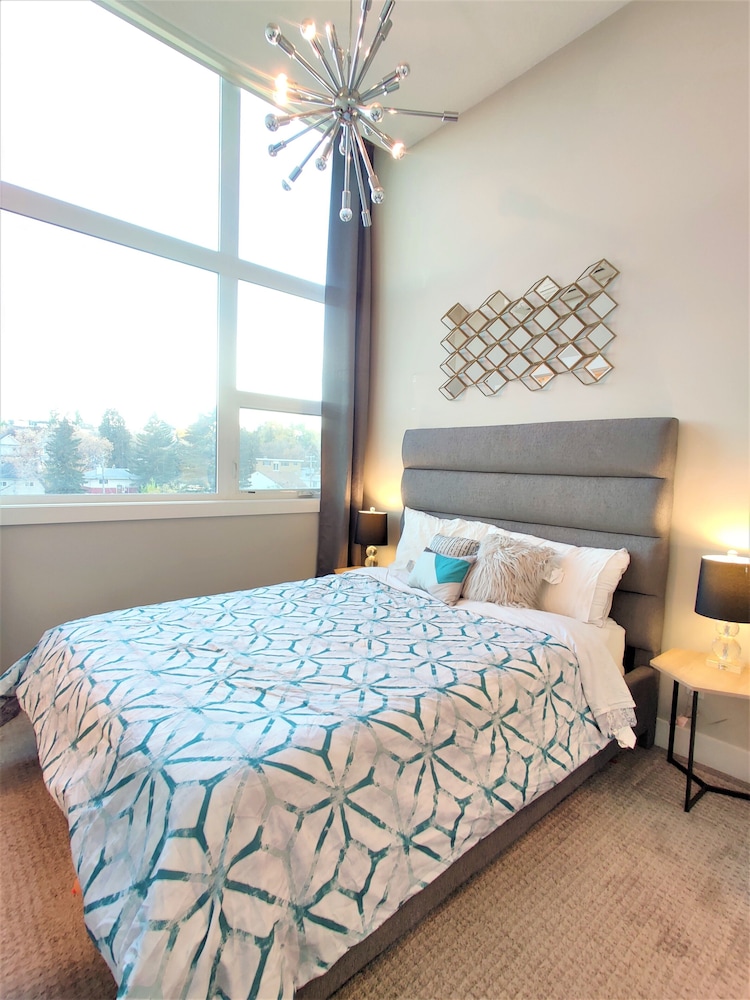 Premium Townhome, 2 Bedrooms, Non Smoking, City View
