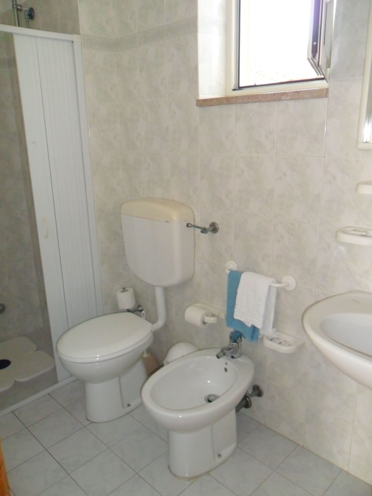 Double or Twin Room, Sea View photo 2