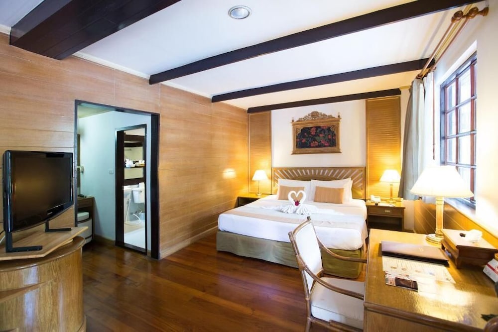 Honeymoon Double Room, Pool View - Photo 2