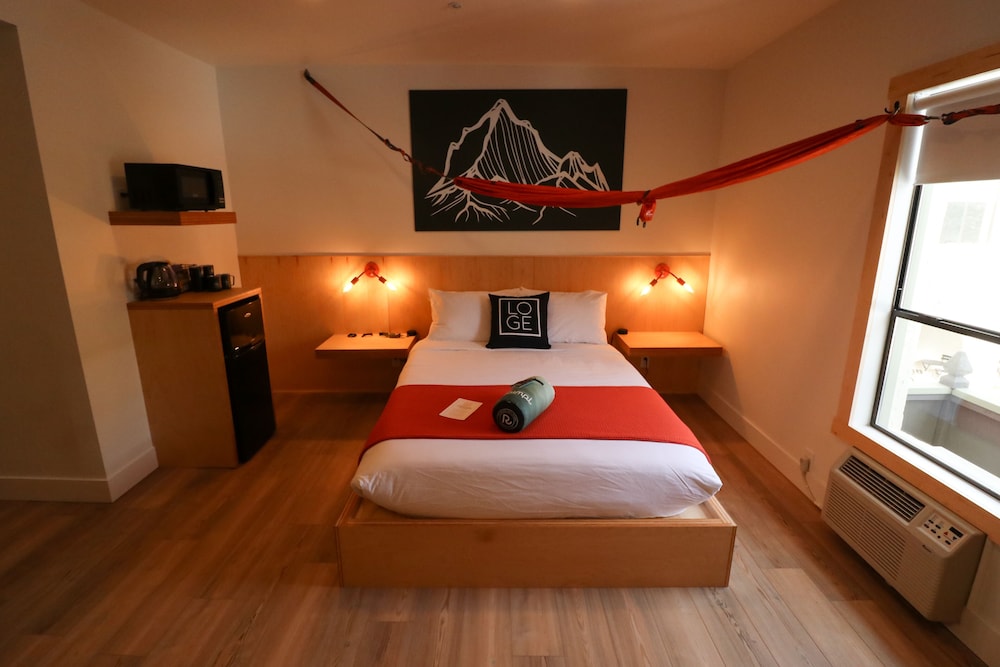 Single Queen Suite - Downtown photo 3