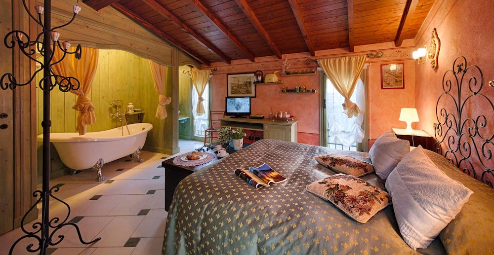 Room photo 3