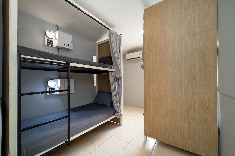 Bed in 4-Bed Dormitory (240) photo 3