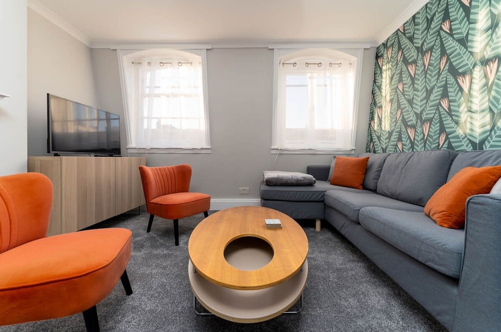 Apartment photo 3