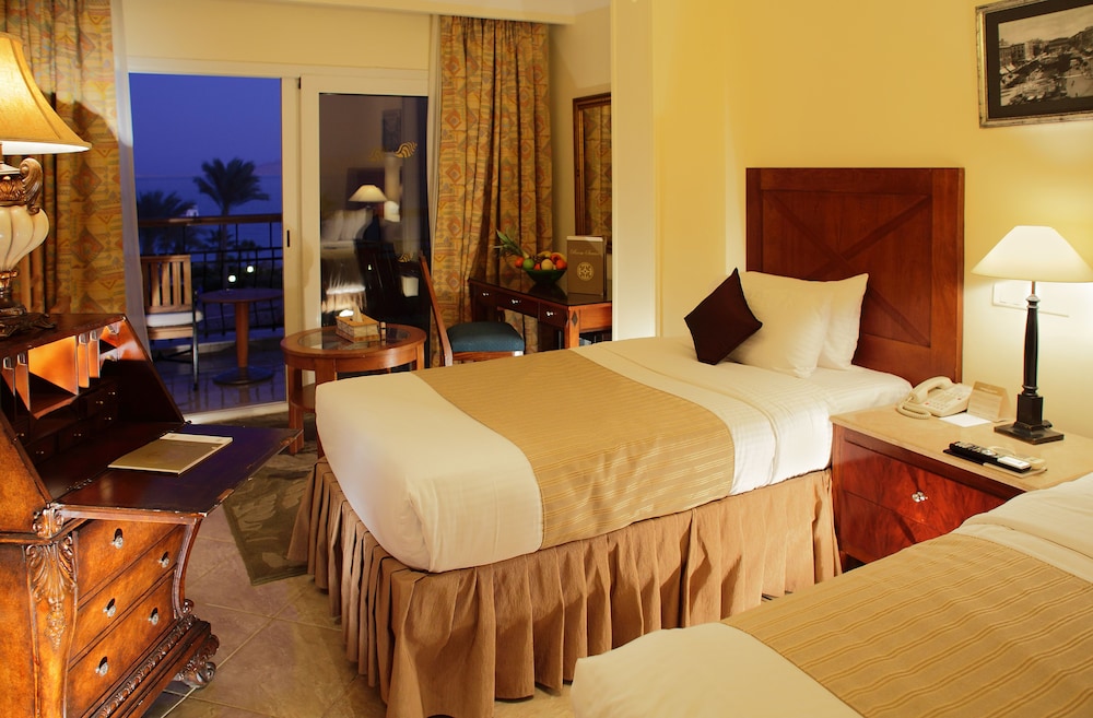 Superior Room, Multiple Beds, Sea View (Cairo Villa)