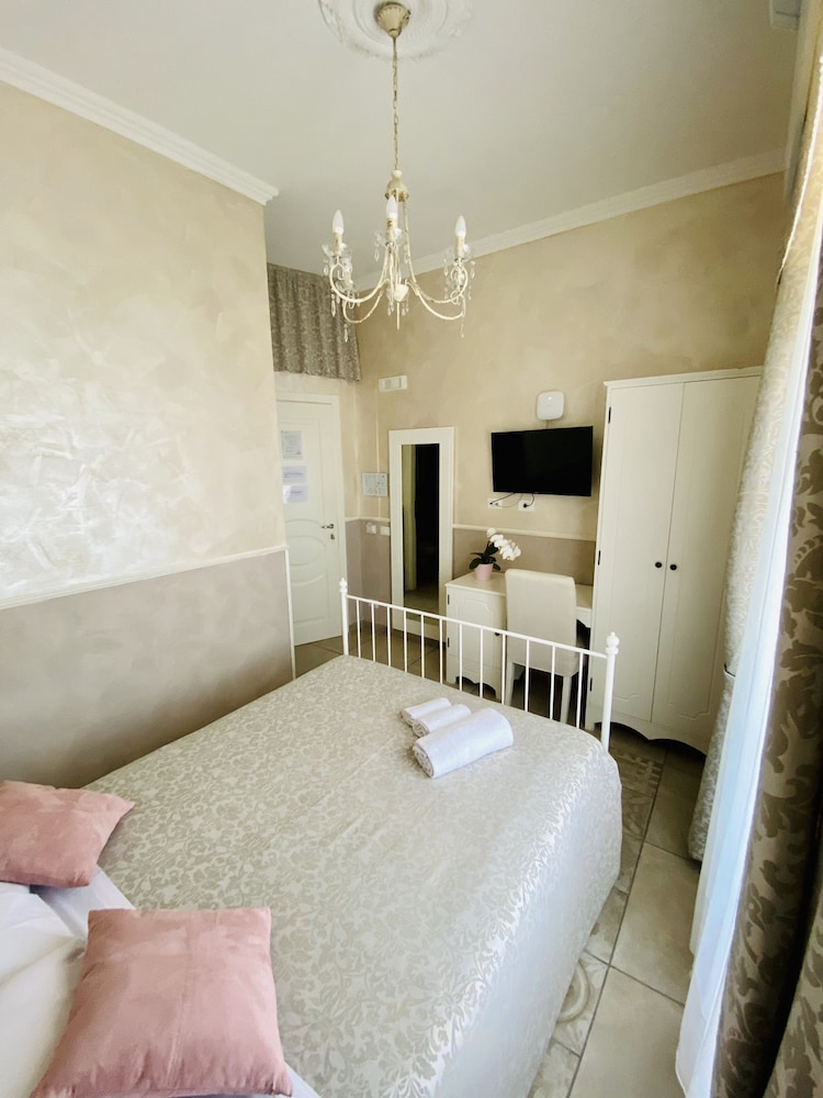 Deluxe Single Room photo 2