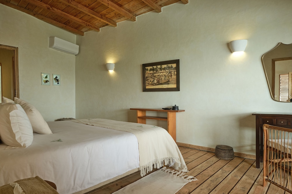 Comfort Suite photo 2