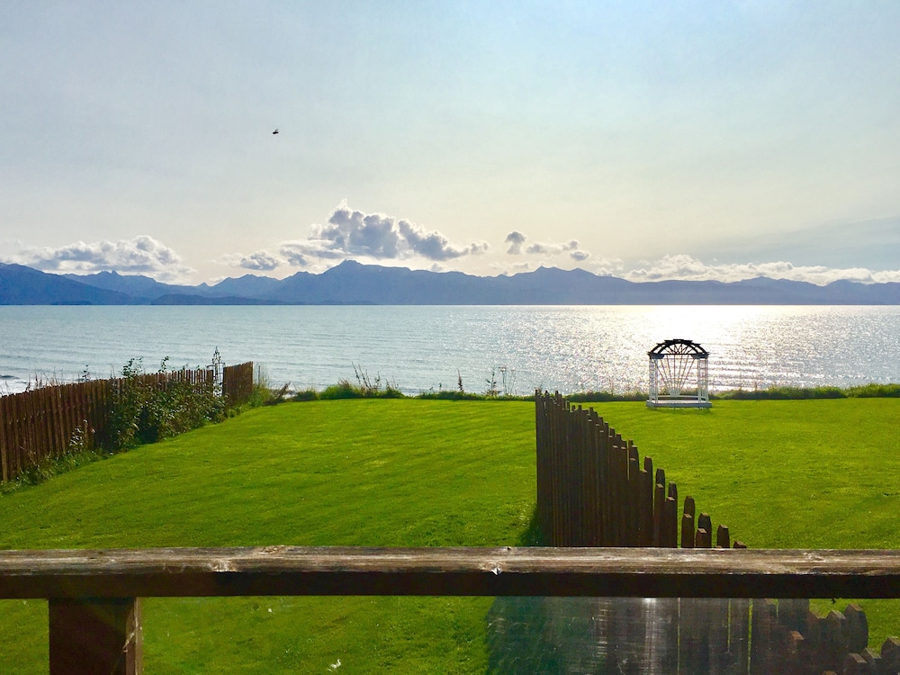 Traditional Cottage, 3 Bedrooms, Non Smoking, Ocean View photo 2