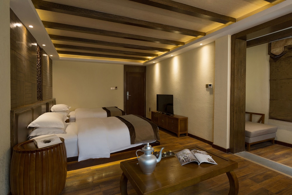 Deluxe Twin Room photo 3