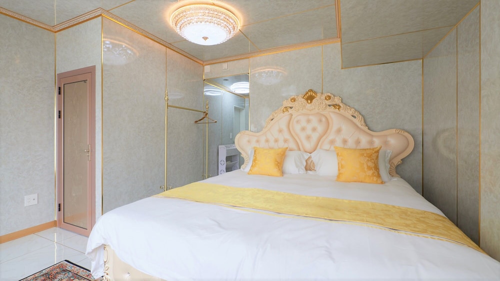 Deluxe Double Room, 1 King Bed