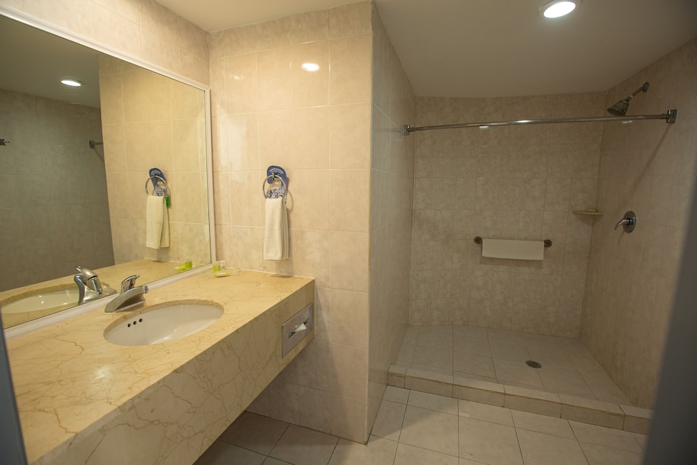 Standard Room - Photo 4