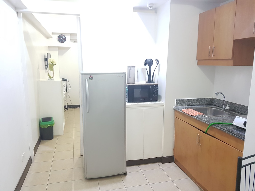 Superior Studio, 1 Bedroom, Pool View photo 2