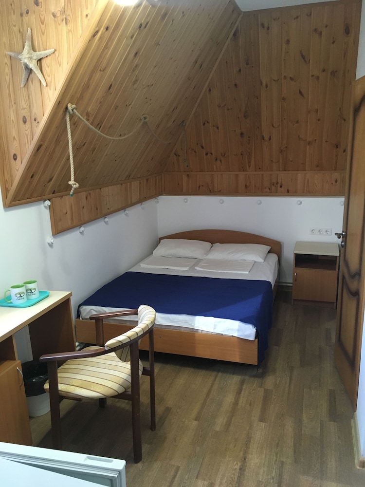 Standard Double or Twin Room photo 2