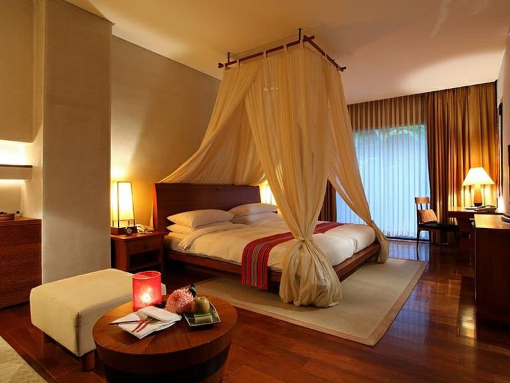 Deluxe Double Room, City View (Include French Dinner and American Breakfast) photo 1