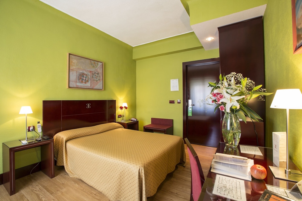 Classic Double Room