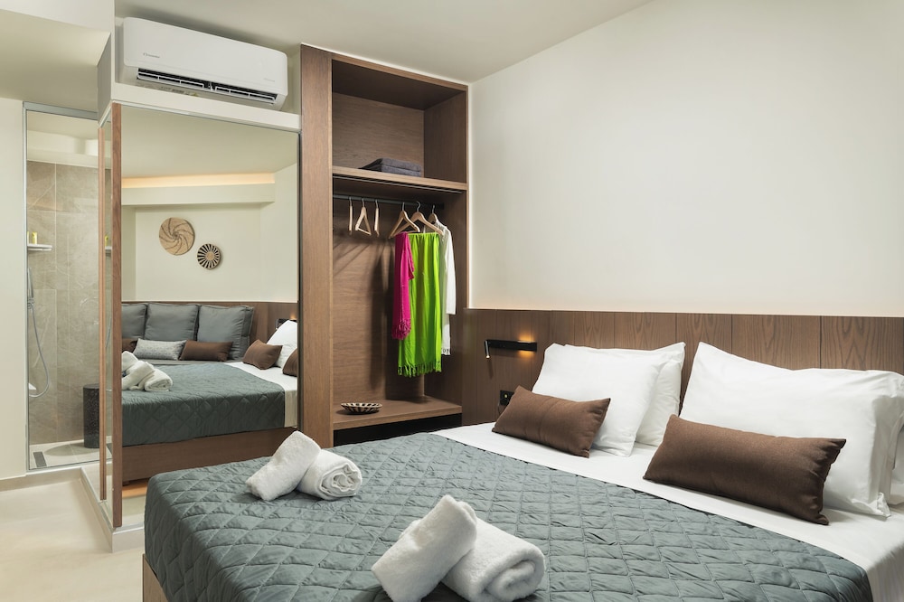 Classic Room, Mobility Accessible photo 2