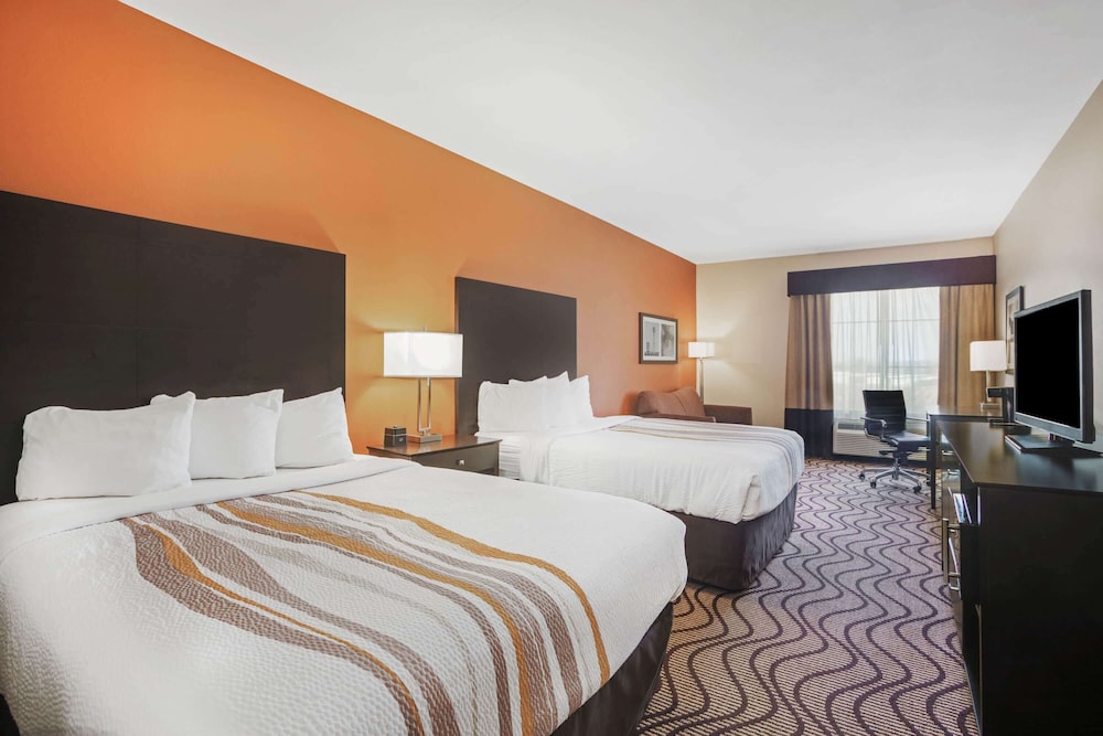 Suite, 1 Bedroom, Non Smoking (2 Queenbed) photo 1