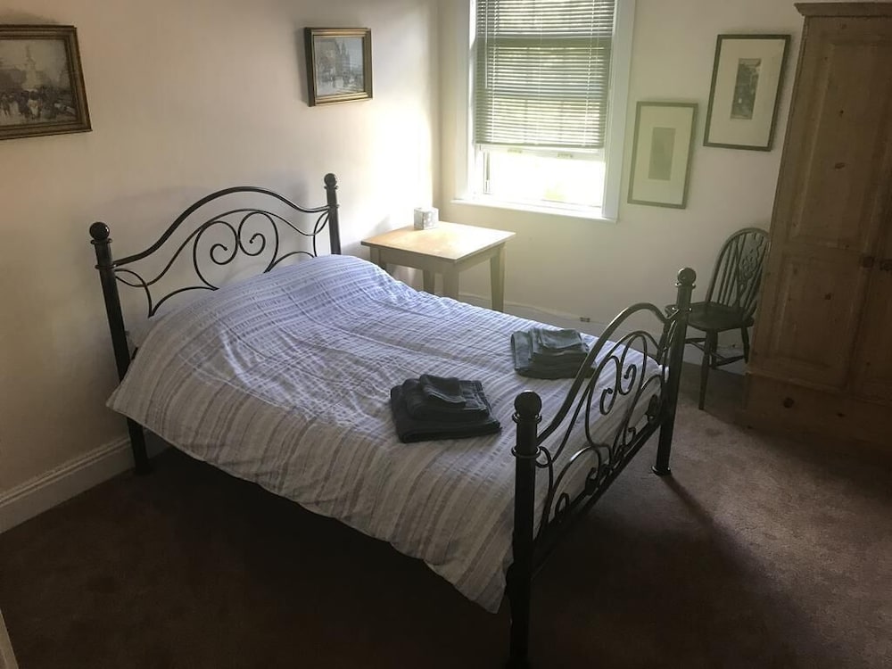 Family Room photo 1