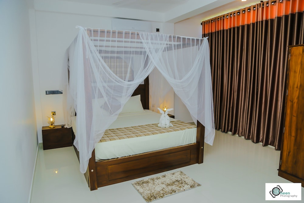 Luxury Triple Room